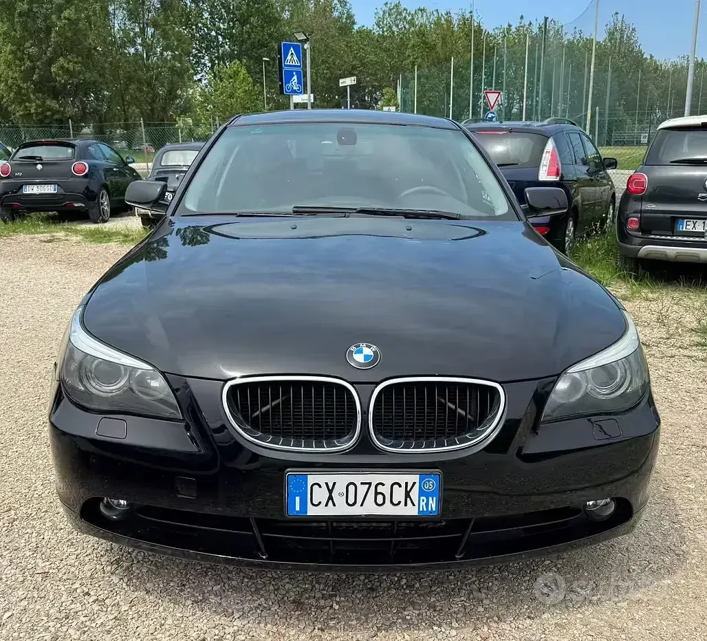 Usata BMW 525 Efficient Dynamics 177 CV (130 kW) 2005 Nero Station wagon
