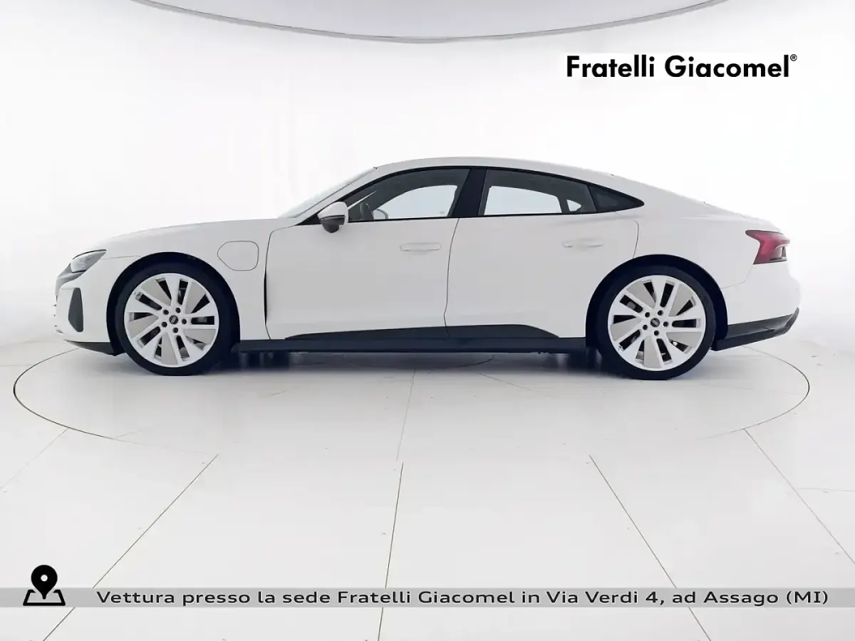 Usata Audi e-tron GT quattro Ambiente 494 kW (673 CV) 2021 Bianco ibis Berlina