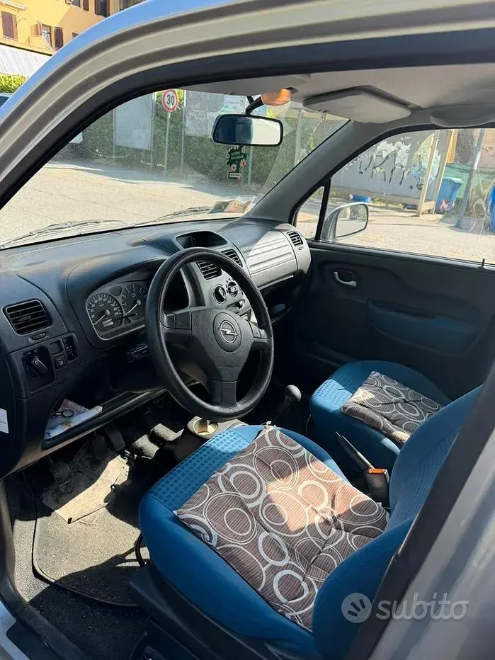 Usata Opel Agila 75 CV (55 kW) 2004 Monovolume
