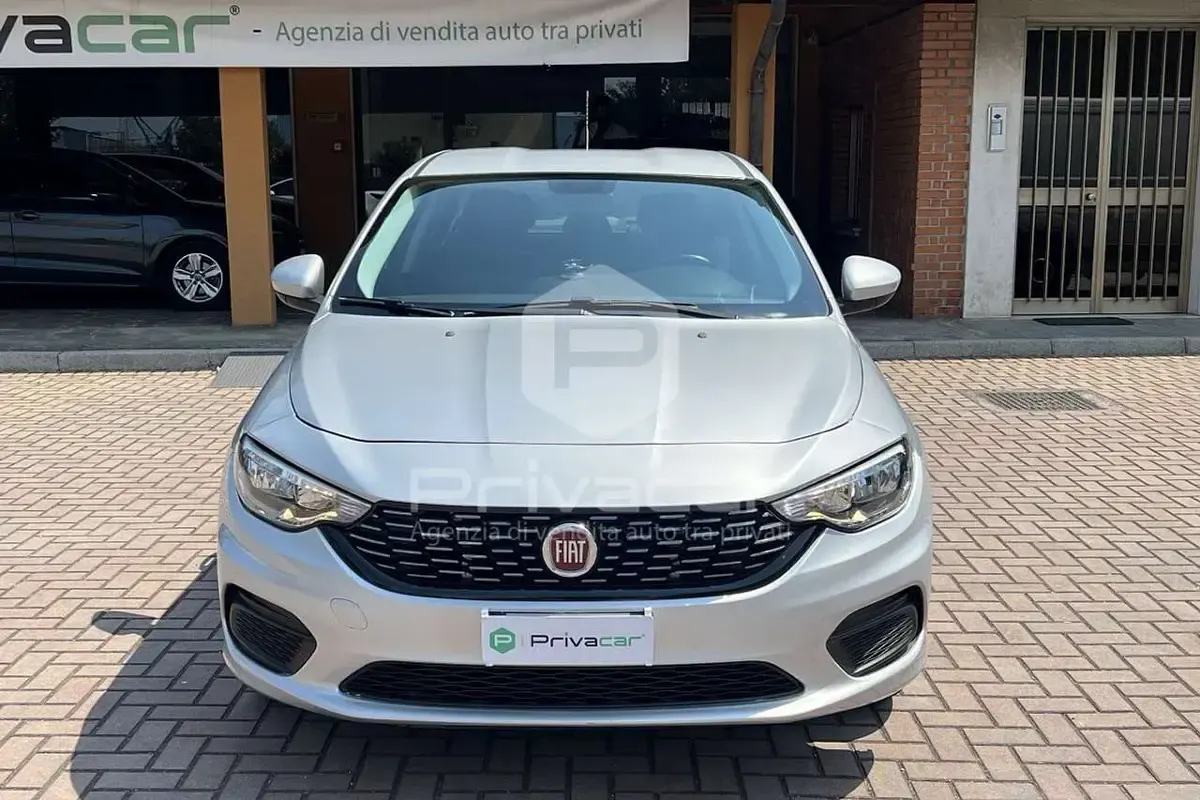 Usata Fiat Tipo Easy 95 CV (69 kW) 2017 Grigio Berlina