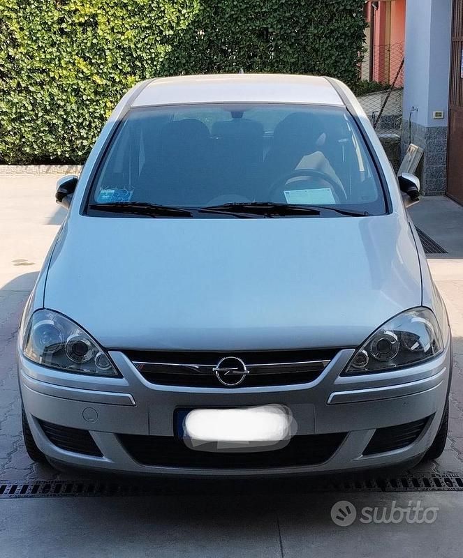 Occasion Opel Corsa 80 ch (58 kW) 2005 Gris Citadine