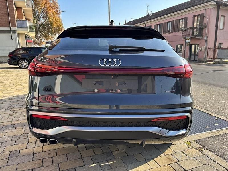 Nuova Audi Q5 Ambiente 204 CV (150 kW) 2025 Grigio SUV