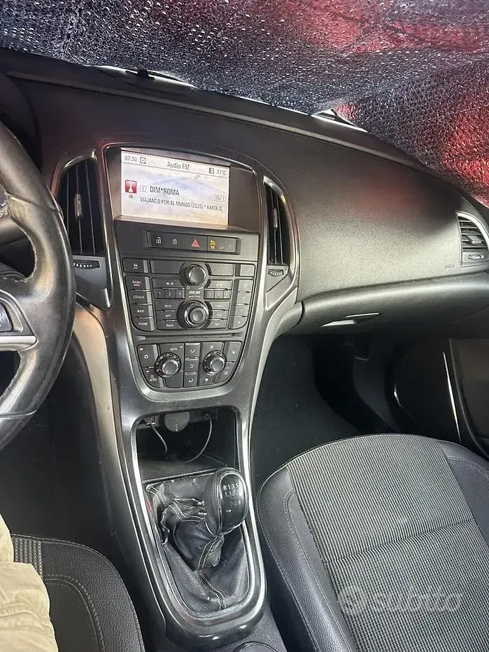 Usata Opel Astra 125 CV (91 kW) 2010 Grigio Berlina