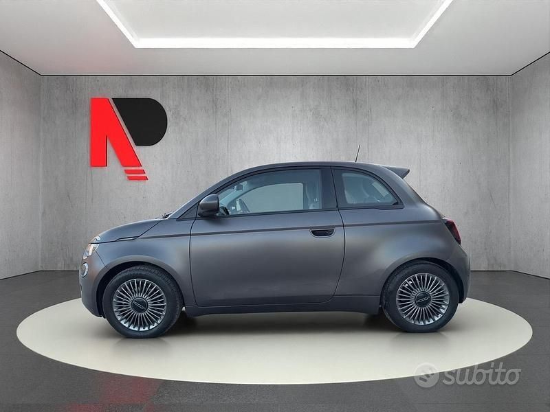Usata Fiat 500e Icon 42 kW (58 CV) 2021 Grigio Berlina