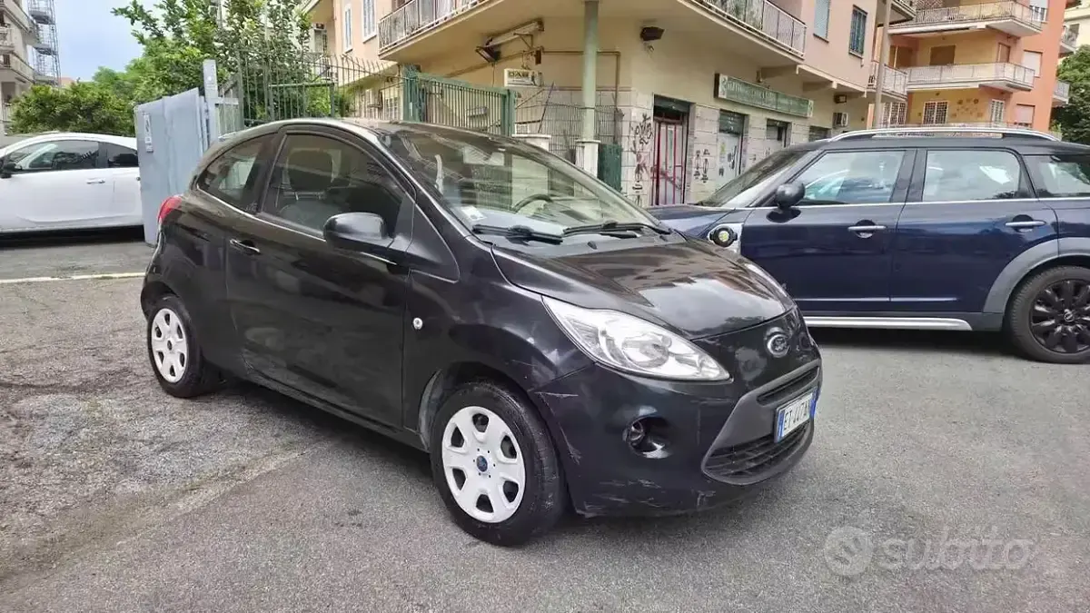 Usata Ford Ka Plus 69 CV (50 kW) 2013 Nero Utilitaria