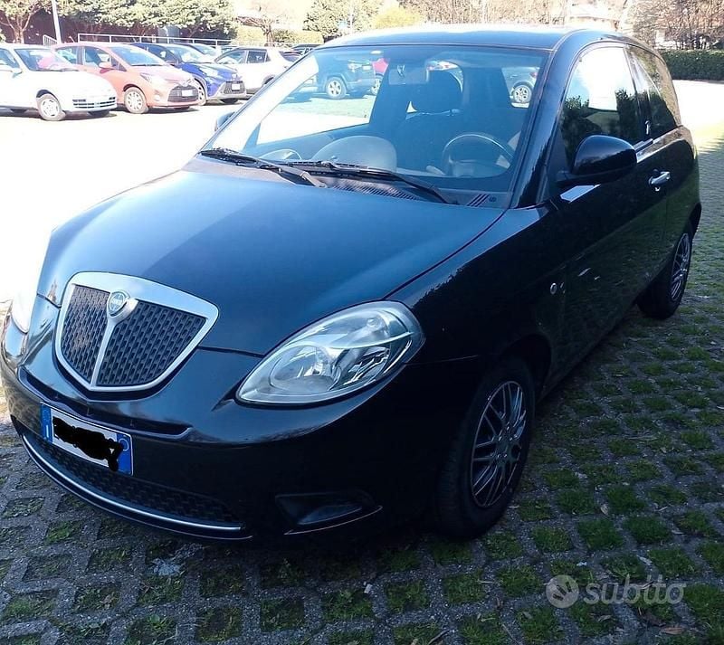 Usata Lancia Ypsilon Platinum 2011 Utilitaria