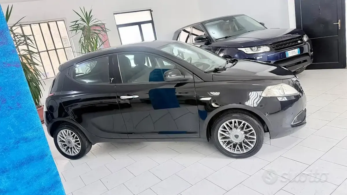 Usata Lancia Ypsilon S 86 CV (63 kW) 2012 Nero Utilitaria