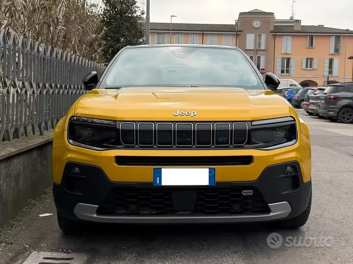 Usata Jeep Avenger Summit 61 kW (84 CV) 2024 SUV