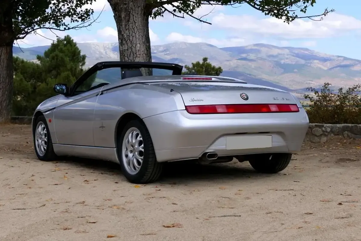 Usata Alfa Romeo Spider 218 CV (160 kW) 2002 Argento Cabrio