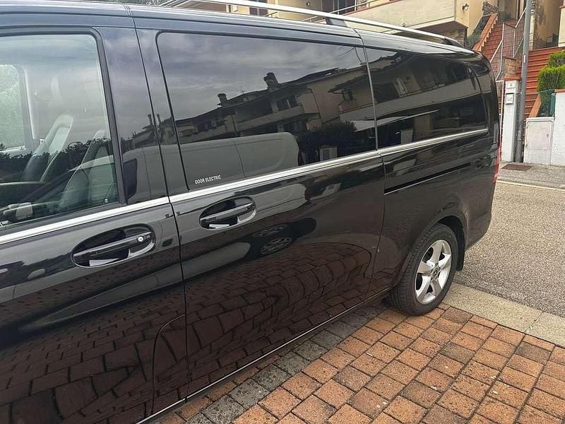 Usata Mercedes V220 Executive 163 CV (119 kW) 2018 Nero Monovolume