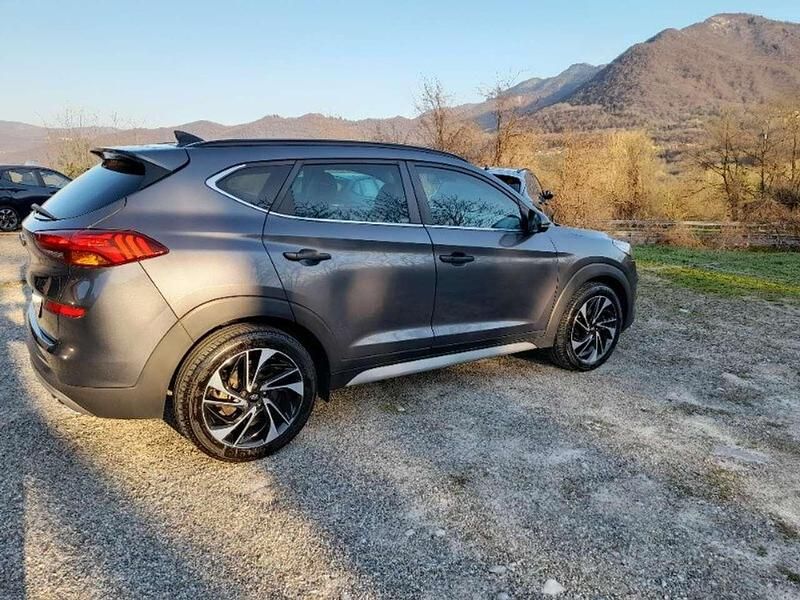 Usata Hyundai Tucson 136 CV (100 kW) 2019 Grigio metallizzato SUV