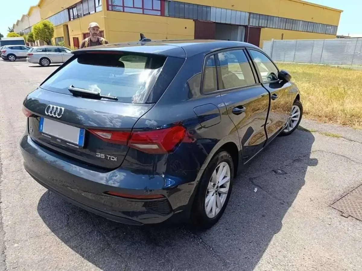 Usata Audi A3 Advanced 150 CV (110 kW) 2022 Grigio Berlina