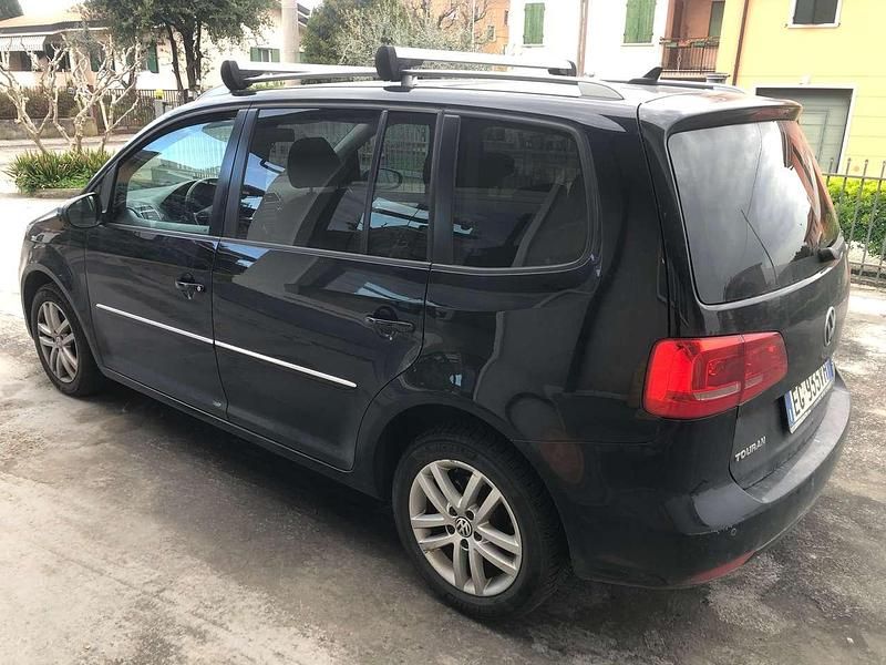 Usata VW Touran Highline 140 CV (102 kW) 2011 Nero Monovolume