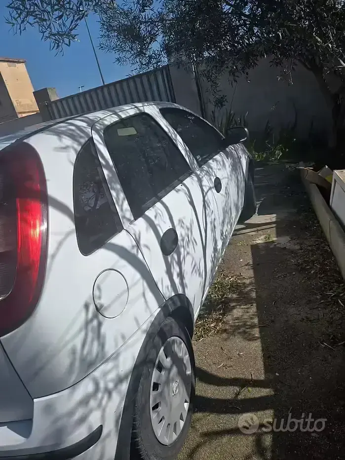 Usata Opel Corsa 60 CV (44 kW) 2006 Utilitaria