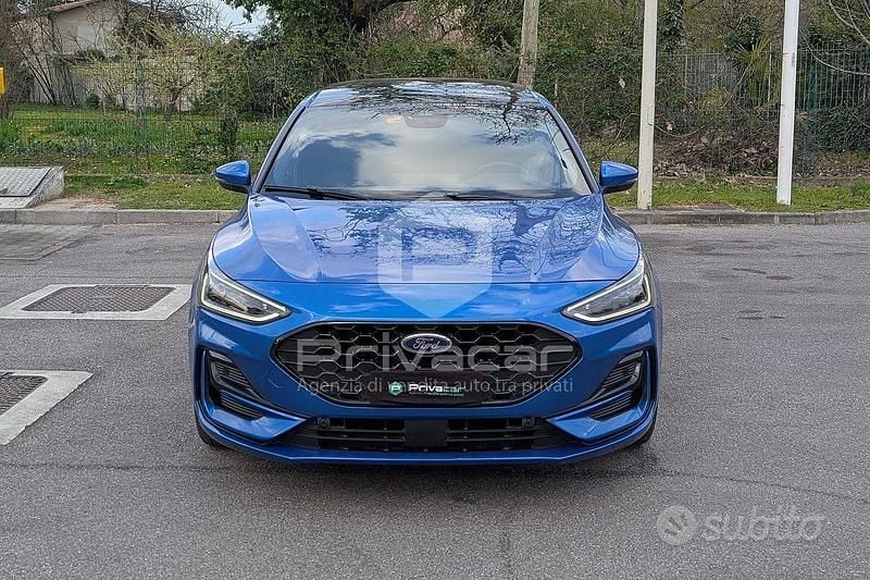 Usata Ford Focus ST 116 CV (85 kW) 2024 Blu Utilitaria