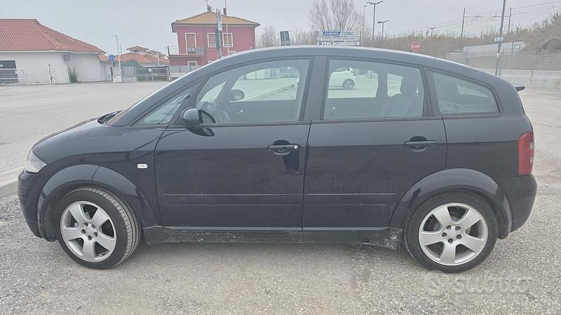 Usata Audi A2 2002 Blu Utilitaria