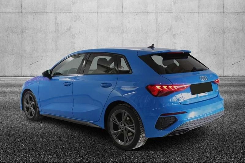 Usata Audi A3 S-Line 150 CV (110 kW) 2024 Blu/azzurro Berlina
