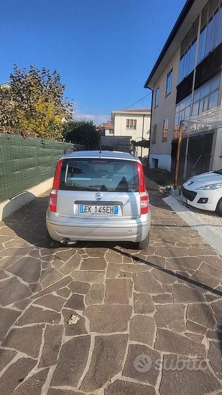 Usata Fiat Panda Dynamic 69 CV (50 kW) 2011 Grigio Utilitaria