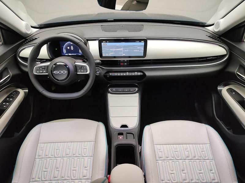Nuova Fiat 600 La Prima 110 CV (80 kW) 2025 Verde SUV