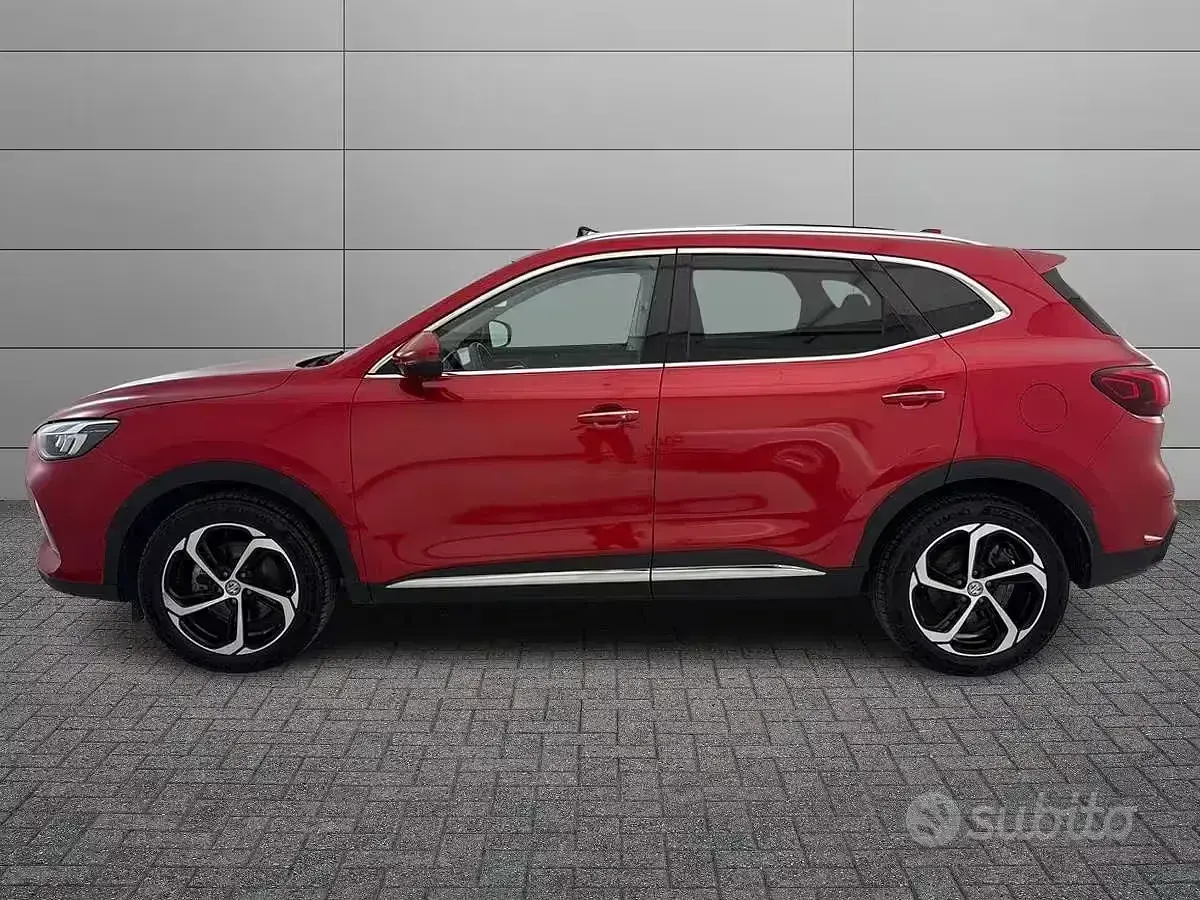 Usata MG HS Luxury 170 CV (125 kW) 2024 Rosso SUV