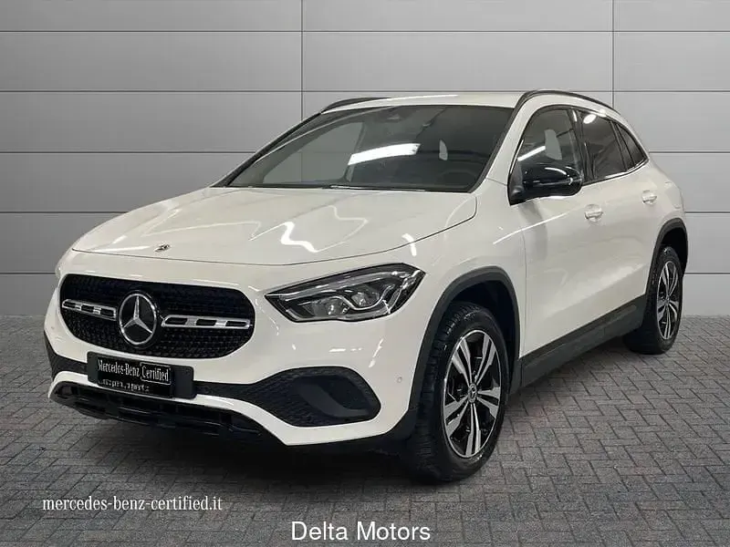 Usata Mercedes GLA180 116 CV (85 kW) 2023 SUV