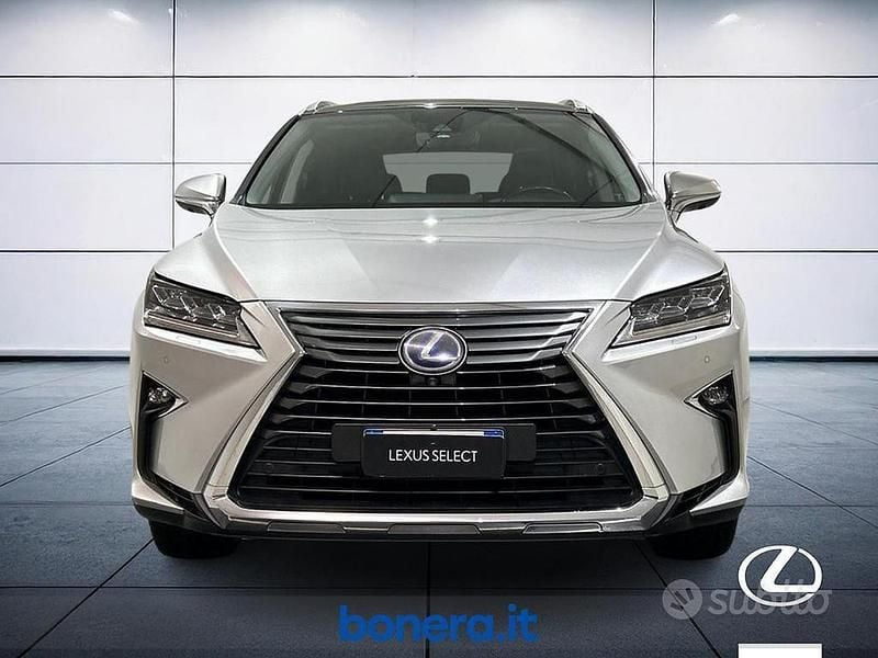 Usata Lexus RX450h Luxury Line 313 CV (230 kW) 2017 Argento SUV