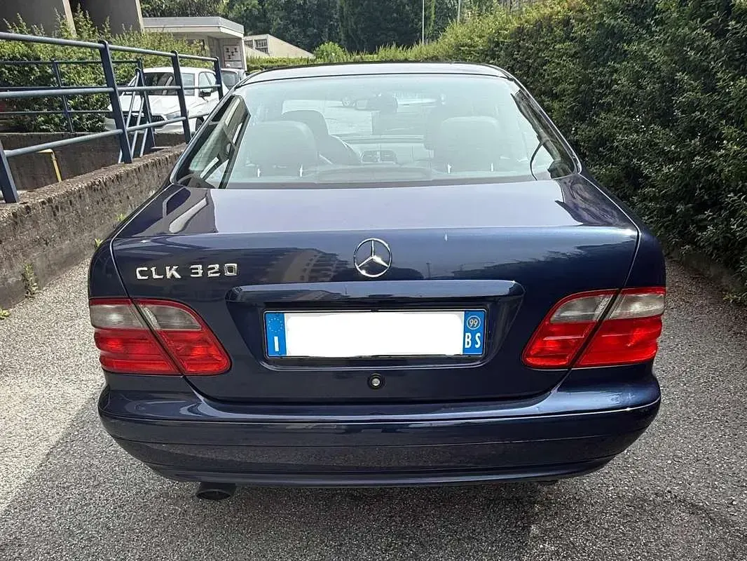 Usata Mercedes CLK320 Elegance 218 CV (160 kW) 1999 Blu/azzurro Coupé