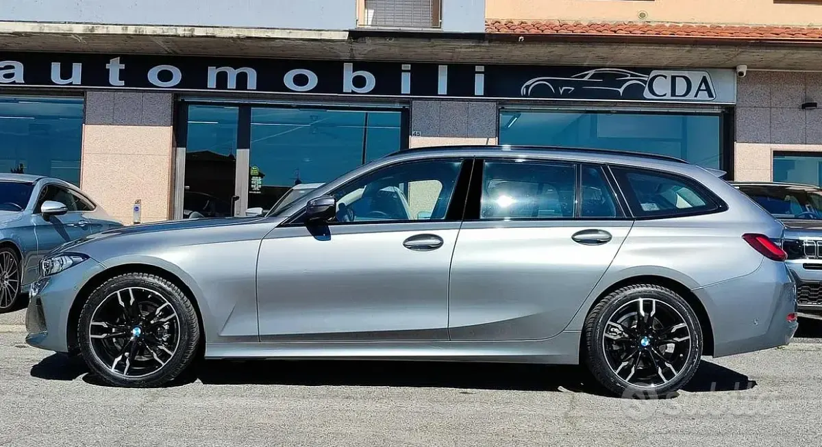 Usado BMW 318 Comfort Edition 150 CV (110 kW) 2024 Gris Familiar