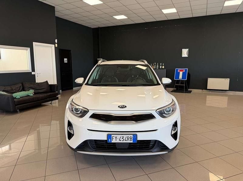 Usata Kia Stonic Style 97 CV (71 kW) 2019 Bianco SUV