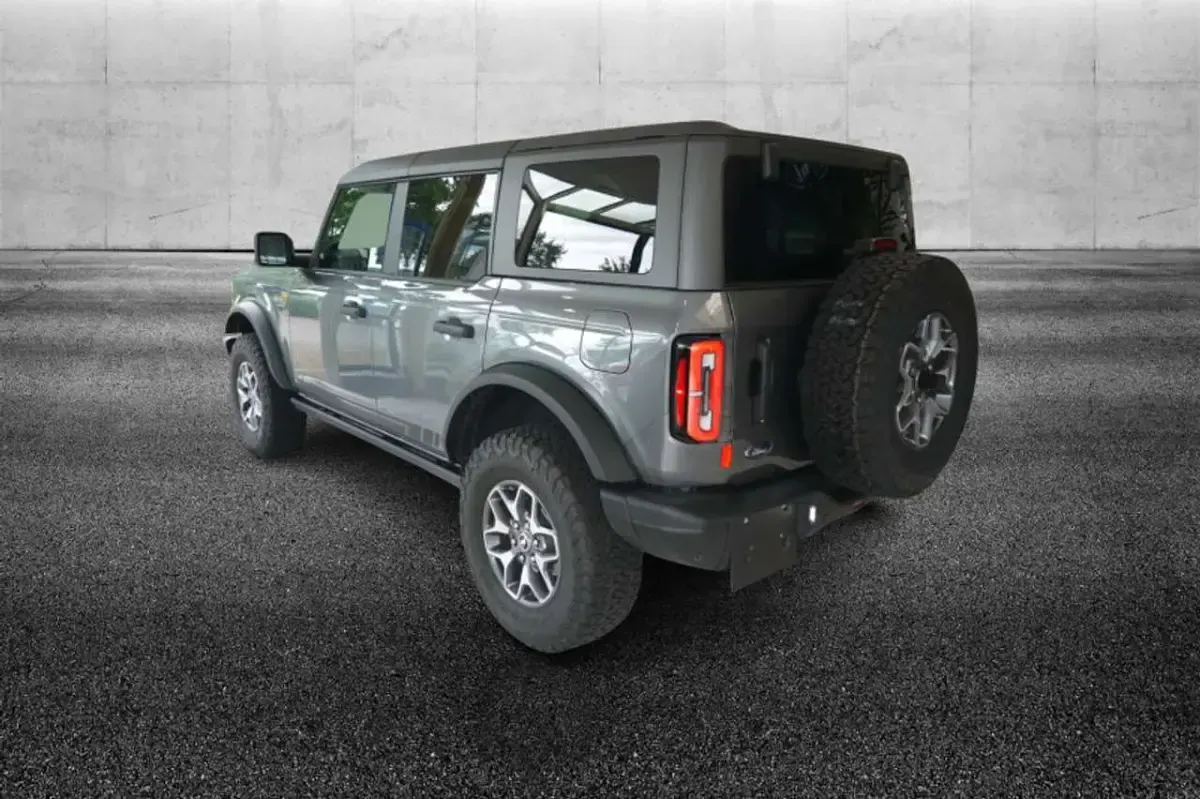Usata Ford Bronco 334 CV (245 kW) 2024 Grigio SUV
