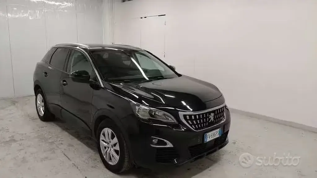 Usata Peugeot 3008 131 CV (96 kW) 2019 Nero SUV