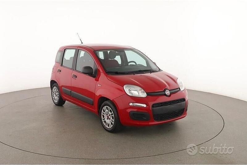 Usata Fiat Panda Easy 70 CV (51 kW) 2015 Rosso Utilitaria