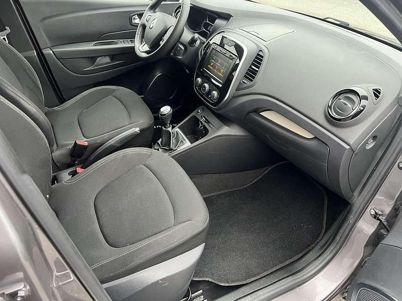 Usata Renault Captur 90 CV (66 kW) 2019 Grigio SUV