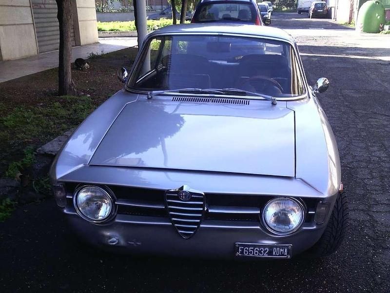 Usata 1970 Alfa Romeo GT Coupé | 55.000 € - Immagine 1/4