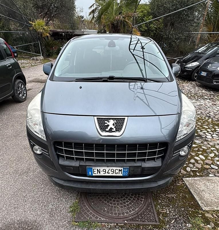 Usata Peugeot 3008 Business-Line 149 CV (109 kW) 2012 Grigio Station wagon
