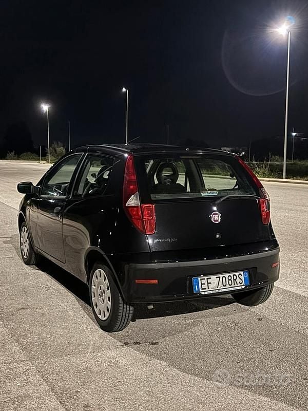 Usata Fiat Punto 2010 Nero Utilitaria