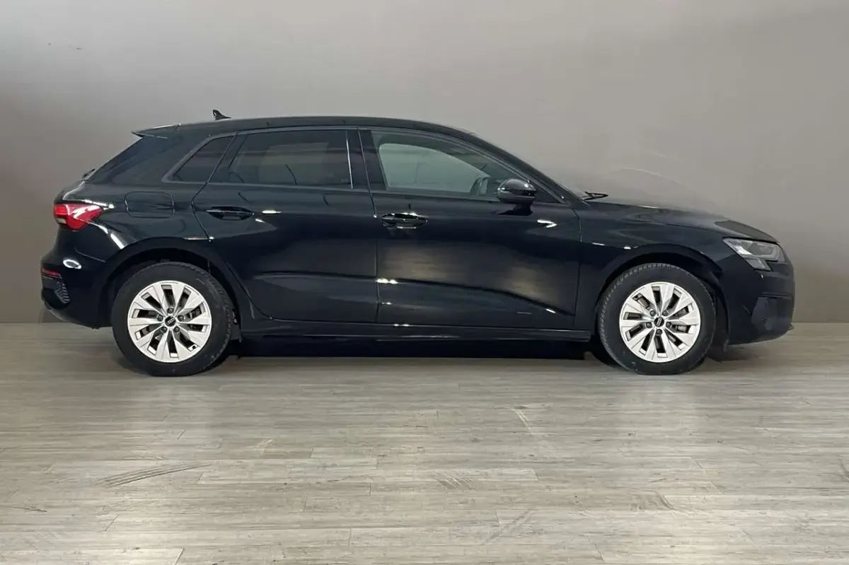 Usata Audi A3 Advanced 150 CV (110 kW) 2022 Nero met Berlina
