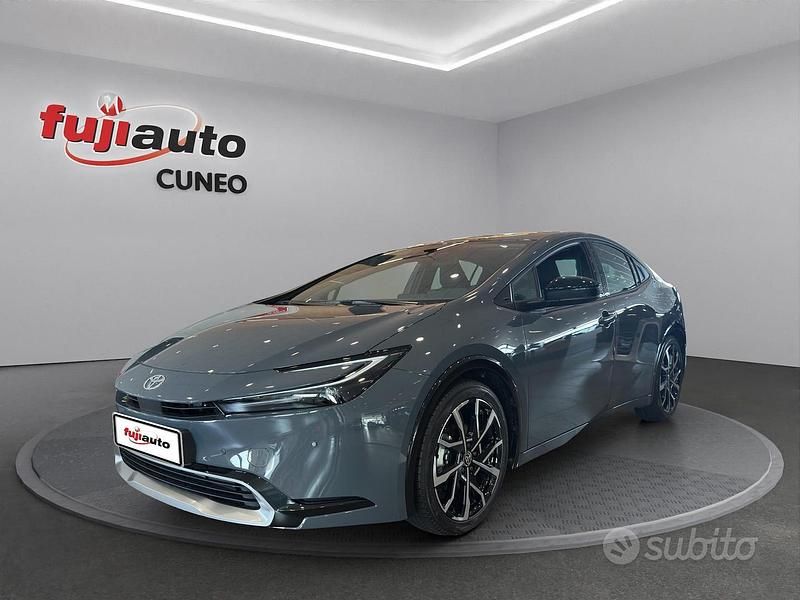 Grigio Nuova 2025 Toyota Prius+ Lounge Monovolume | 37.900 € (Buon prezzo) - Immagine 1/4
