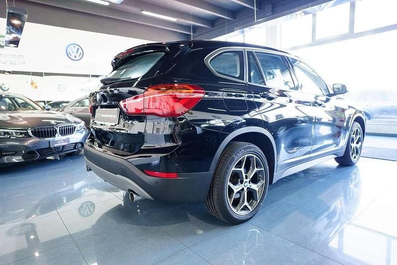 Usata BMW 118 150 CV (110 kW) 2019 Nero Utilitaria