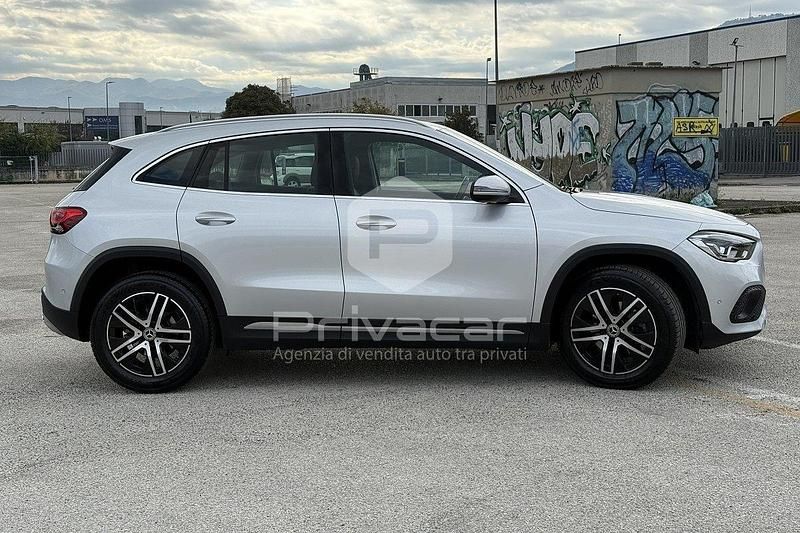Usata Mercedes GLA200 149 CV (109 kW) 2022 Grigio SUV