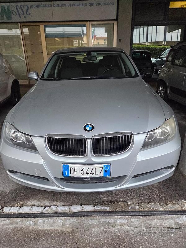 Usata BMW 320 2005 Grigio Berlina