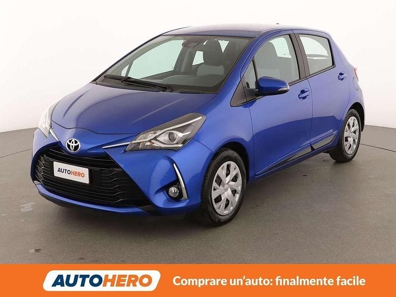 Usata Toyota Yaris Active 70 CV (51 kW) 2017 Blu Berlina