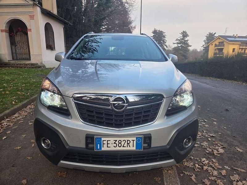 Usata Opel Mokka 140 CV (102 kW) 2016 Argento SUV
