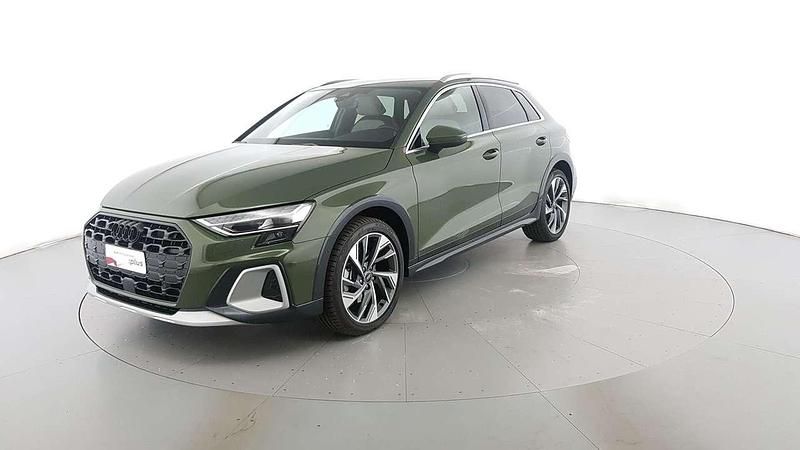 Verde distretto metallizzato Nuova 2025 Audi A3 Ambiente Tre volumi | 39.900 € - Immagine 1/4