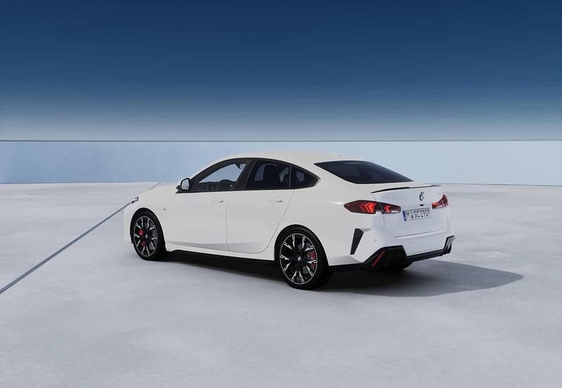 Nuova BMW 220 M Sport 163 CV (119 kW) 2025 Alpin white Coupé