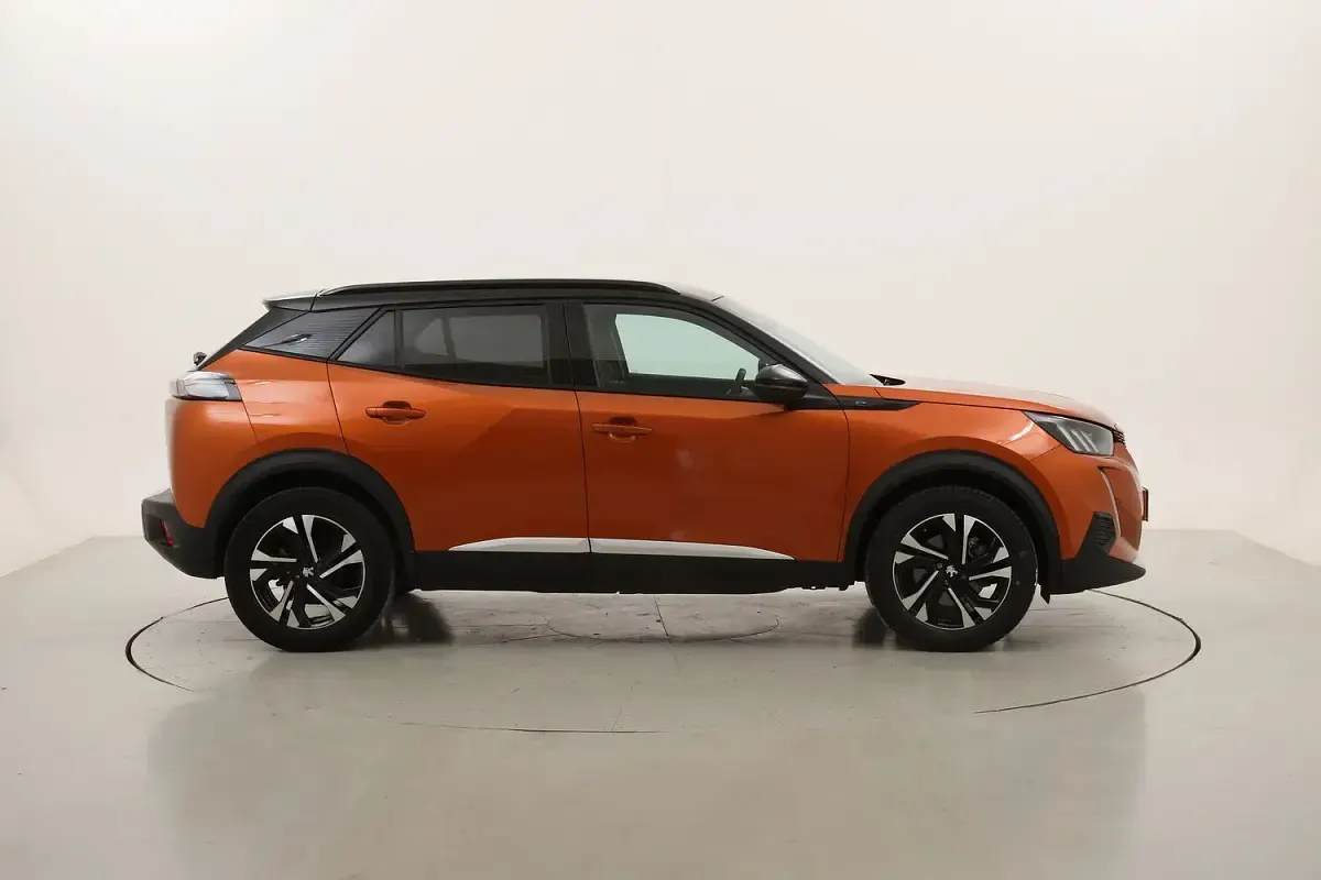 Usata Peugeot e-2008 GT 56 kW (77 CV) 2023 SUV