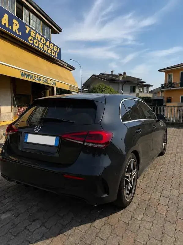 Usata Mercedes A180 Premium 116 CV (85 kW) 2019 Berlina