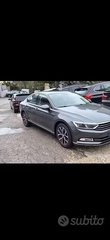 Usata VW Passat 150 CV (110 kW) 2016 Grigio Berlina