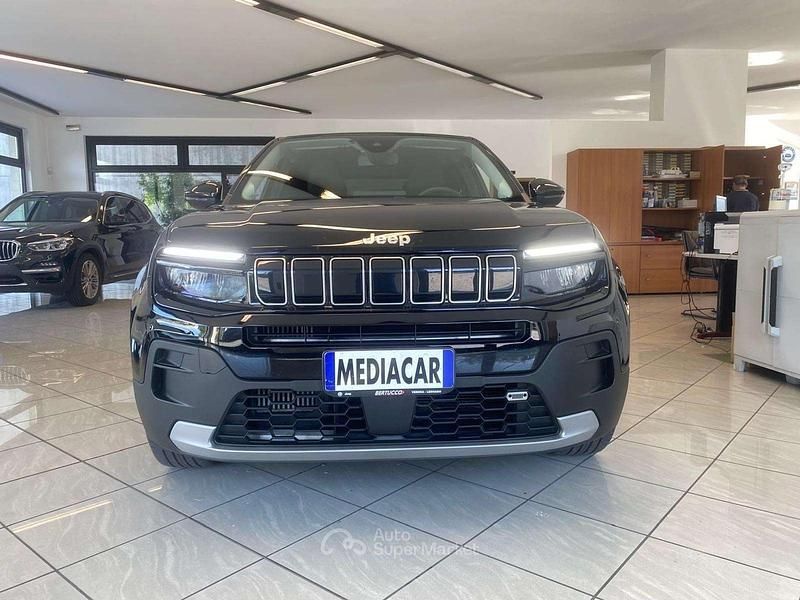 Usata Jeep Avenger Altitude 101 CV (74 kW) 2024 Nero SUV