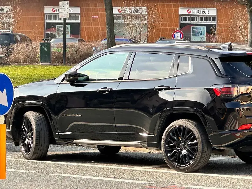 Usata Jeep Compass 131 CV (96 kW) 2026 Nero SUV